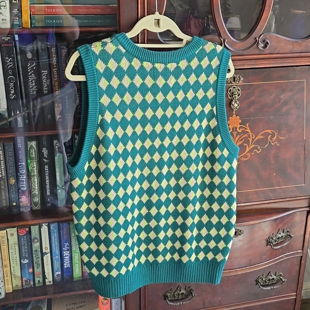 Teddy Fresh Sweater Vest - Picture 3 of 4